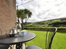 2 Bed in Mawgan Porth 43204