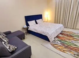 Elegant 5-bedroom Apartment near Al-Khan Beach