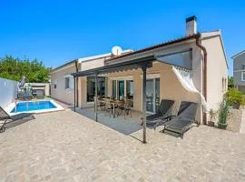 Gorgeous Home In Vodice With Kitchen