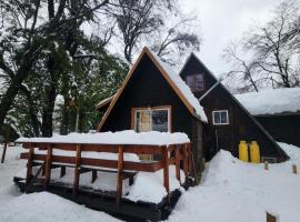 Termas de Chillan Cabaña 13 Personas 5 Dormitorios, hotel in Las Trancas