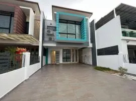 Seri Austin 16pax 4bedroom 4bathroom
