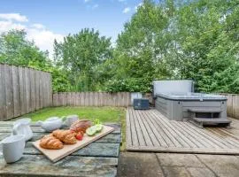 3 Bed in Dihewyd oc-t32348