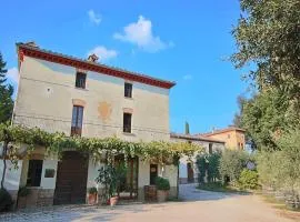 Attractive apartment in old farmhouse on the estate with pool