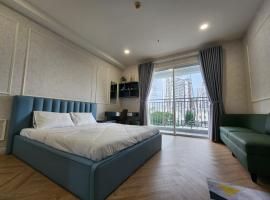 Lang Retreat Apartment - Resort Pool & Elite Gym, resort in Ho Chi Minh City