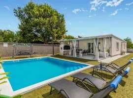 Stunning Home In Loborika With Wifi