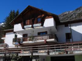 Chalet dell'Ischiator, hotel v destinaci Bagni di Vinadio