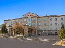 Ramada by Wyndham Drumheller Hotel & Suites