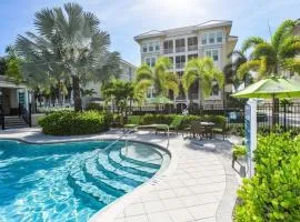 Sunset Margarita - Luxury Condo Lanai Pool Beach Gear Bikes Dogs OK 5 Mins to Gulf Beaches