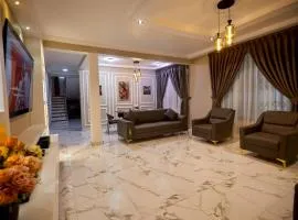Peaceful 3BR 3BA Gated Estate Home in Accra -CozyOak Stay