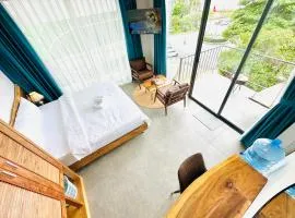 402MSNK Luxe Studio l Nice View l Balcony l Kitchen