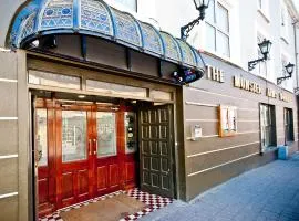 Munster Arms Hotel