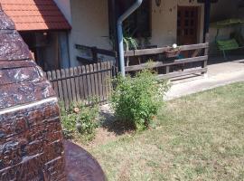 Galerija Jovanović, hotell sihtkohas Topola