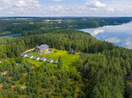 Źródło Raduni, hotel u gradu Stężyca