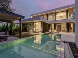 Aileen Layan Villa 6 4BR Forest 2 Minutes Beach