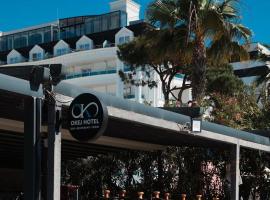 OKEJ Hotel, hotel sa Golem