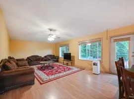 Fort Wine Burrow, Entire Private Estate Home