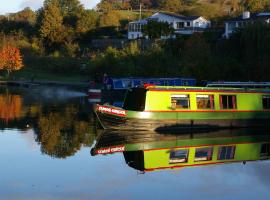 Stone - Self-Drive Boat - Sleeps 8 - Pet Friendly、ストーンのホテル