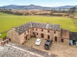 Stone Barn - B6063