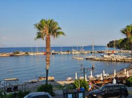 Coco's Corfu Apartments, hotel in Ýpsos