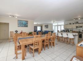 Family Tides, hotel in Yzerfontein