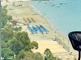 Luxury 1 Bed in Trilogy, Limassol Seafront, rezort v destinaci Limassol