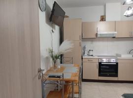 Elina House 2, hotel in Nikiti