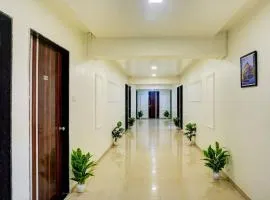Collection O Vardhan Plaza