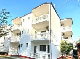 Hotel Mani 2