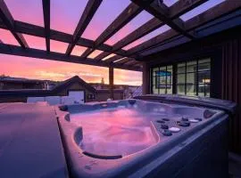 Blue Horizon Chalet home