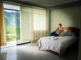 Recreo Hotel Aldea, hotel com piscina em San Antonio