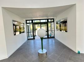 Écrin Neuf au Cœur du Golf, hotel in Saint-André-des-Eaux