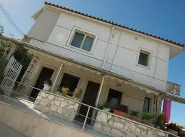 Koci Apartments
