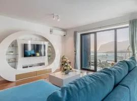 Oceanview Penthouse in Funchal