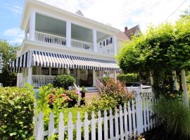 207 Howard Street - The "Schapteau", hotel em Cape May