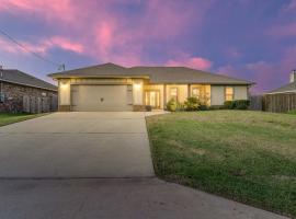 Retro Haven Beach Fun & Family Home, hotel v destinaci Gulf Breeze