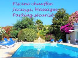Hotel Les Jardins de Bormes, sauna & jacuzzi, hotel v destinácii Bormes-les-Mimosas