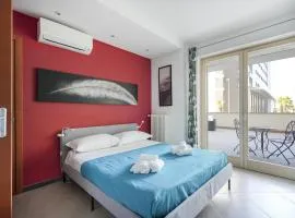 Sky Gate - Red Suite by the Airport