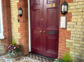 The Silverdale Court No6