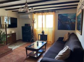 Casa Rivendel - Fantasía, Confort y Naturaleza, hotel en Poyales del Hoyo