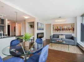 Gorgeous Unit with City Views