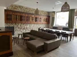 Gite L'auberge - Gite de groupe Au Soleil Jura si Ain -