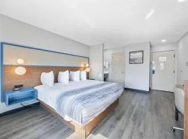 AmericInn by Wyndham Urbana Champaign University Area