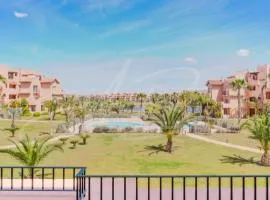 Luxury Renovated Apartment Stunning Views Pool and Golf resort 5star