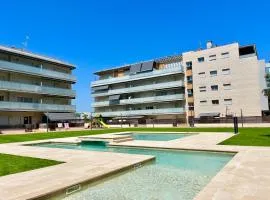 NEW! Apartamento con 2 piscinas, parque infantil, a 1 min de la playa