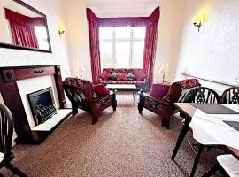 55 Clee Road, Cleethorpes Spacious Guest House by Sea