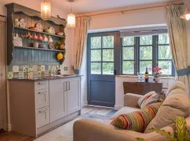 Cwtch Wrth Plas - Uk45619