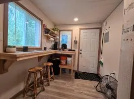 Highway HotTub Hideaway Bunkbed sleeps two