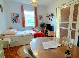 Studio au calme vue montagne "Petit Tibet", hotell i Digne-Les-Bains