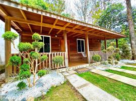 Beautiful Wooden Cabin W AC, chalet de monta&ntilde;a en Santa Ana