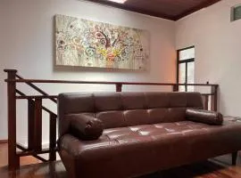Loft Apartment in Town 1 Bed 1 Bath